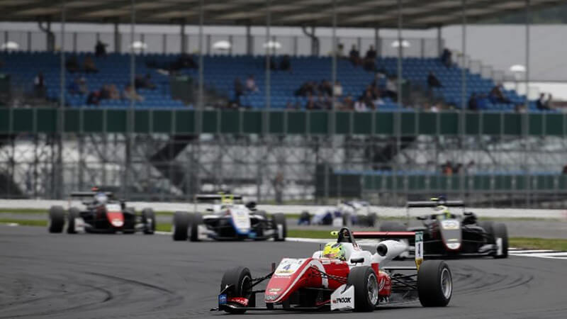 Мик Шумахер добыл свою вторую победу в Формуле-3