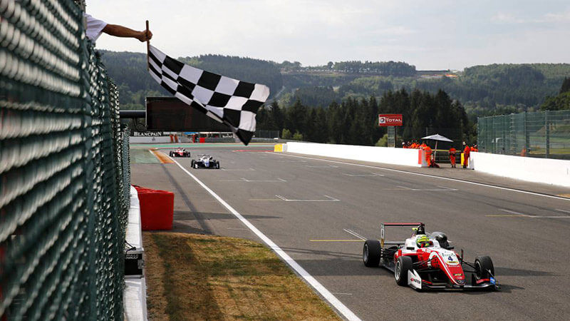 Мик Шумахер одержал очередную победу в Формуле-3
