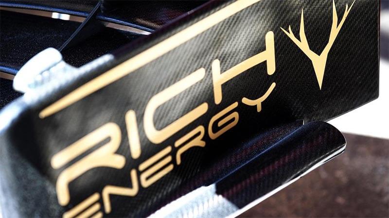 «Хаас» убрали логотипы титульного спонсора «Rich Energy»