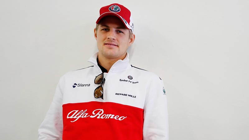 Маркус Эриксон опробует машину «Альфа Ромео» 2019 года на тестах Pirelli