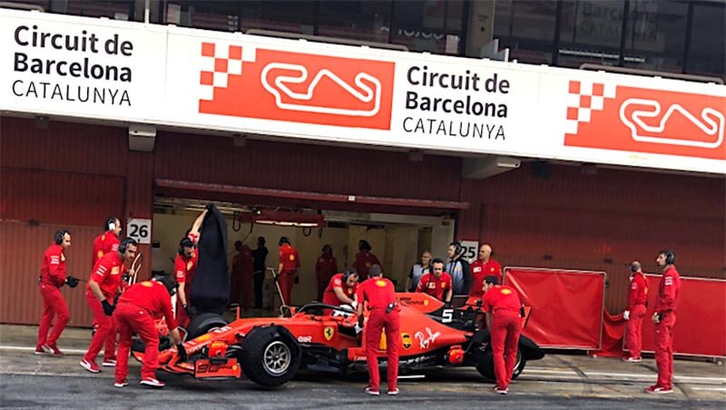 В Барселоне прошел первый день дополнительных тестов Pirelli