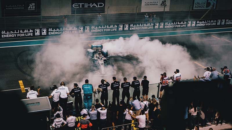 Хэмилтон: «Я очень горд и невероятно благодарен этой грандиозной команде»