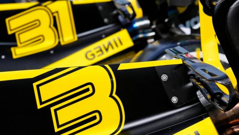 Персонал «Рено» закрылся на карантин в домашних условиях