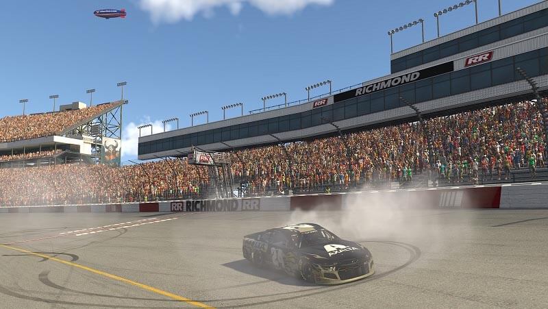 Уильям Байрон выиграл виртуальный этап NASCAR в Ричмонде