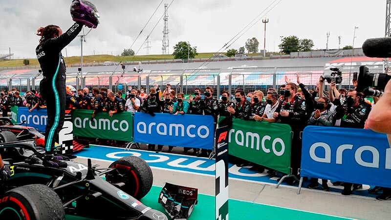 Хэмилтон: «Хотите верьте, хотите нет, но это была тяжелая работа»