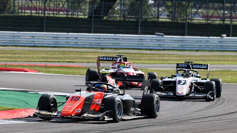 Вискаал одержал первую победу в Формуле-3 в Сильверстоуне