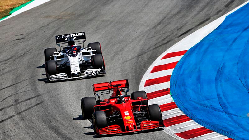 Феттель со стратегией «нечего терять» и очками, сход Леклера из-за электроники