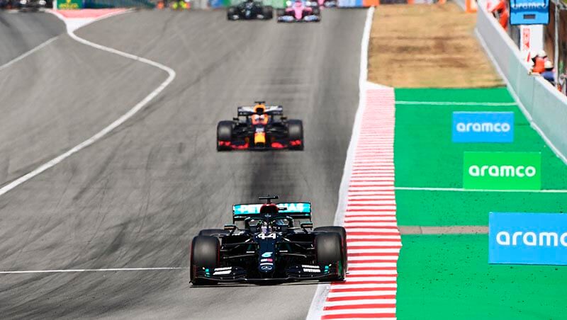 Вольф: Хэмилтон за рулем находится в своей собственной лиге