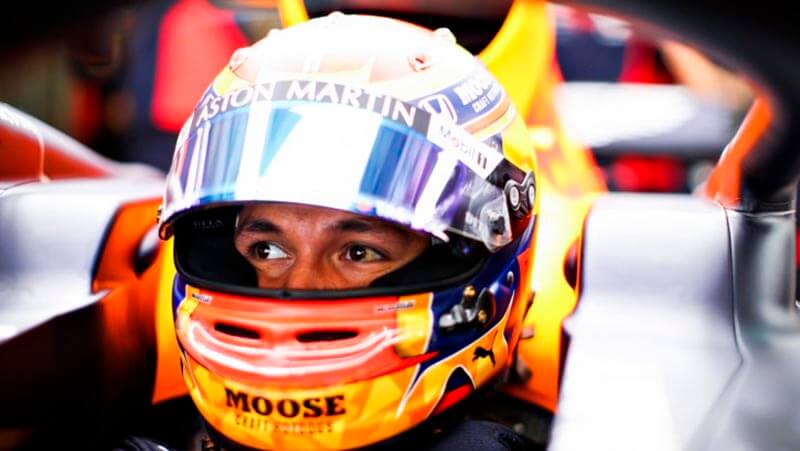 Элбона немного смутило отставание от Ферстаппена в одну секунду в Сочи