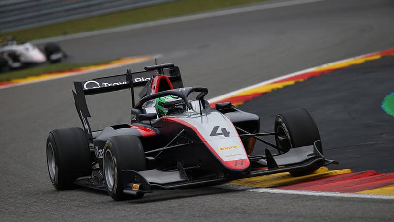 Шове сохранил место в «Hitech GP», Флерш возвращается в «Charouz Racing System»