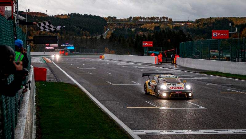 24 часа Спа: безумная победа «Porsche» от «ROWE Racing»
