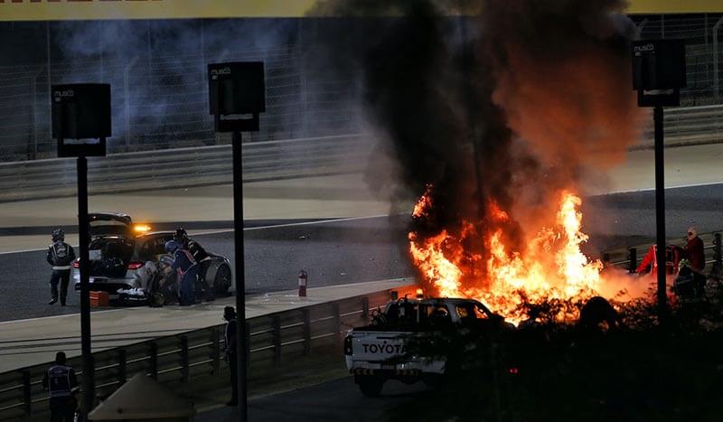 Гран-при Бахрейна был остановлен из-за шокирующей аварии
