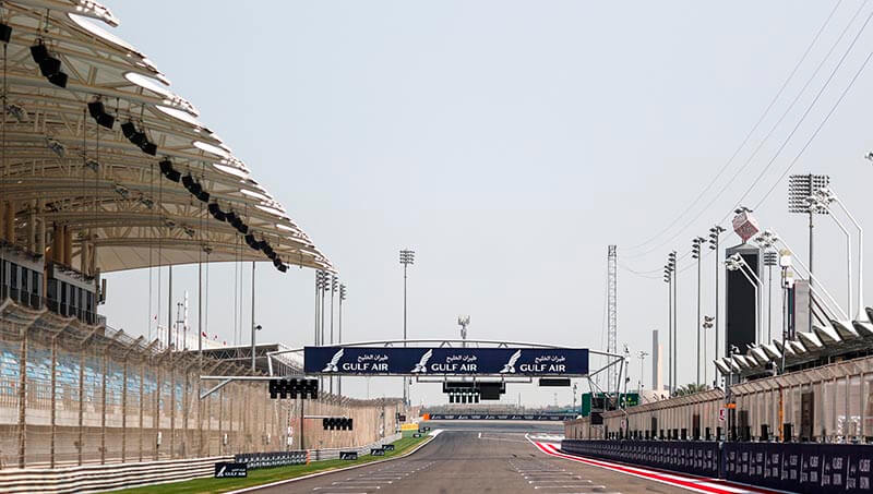 Стартовая решетка, стратегии и трансляция Гран-при Бахрейна