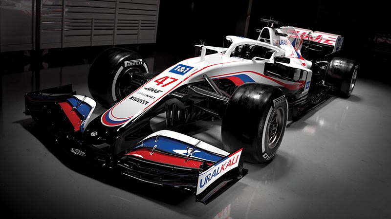«Хаас» представил новую машину Формулы-1 и назвал нового титульного спонсора