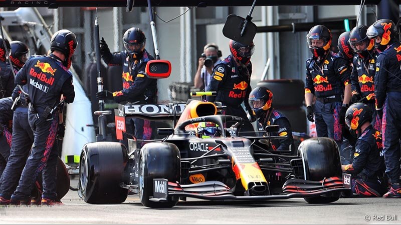 FIA примет меры против супер-быстрых пит-стопов в Формуле-1