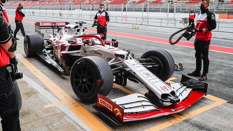 Более медленные пит-стопы Формулы-1 в 2022 году