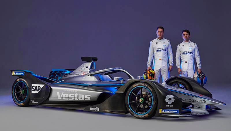 «Mercedes» представил новую ливрею для машин Формулы Е