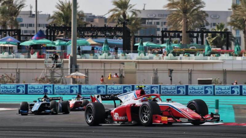 Пиастри выиграл финальную гонку в Абу-Даби, Шварцман — вице-чемпион Ф2