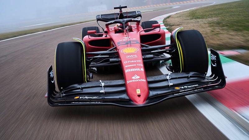 «Феррари» обкатала новую машину F1-75 во Фьорано