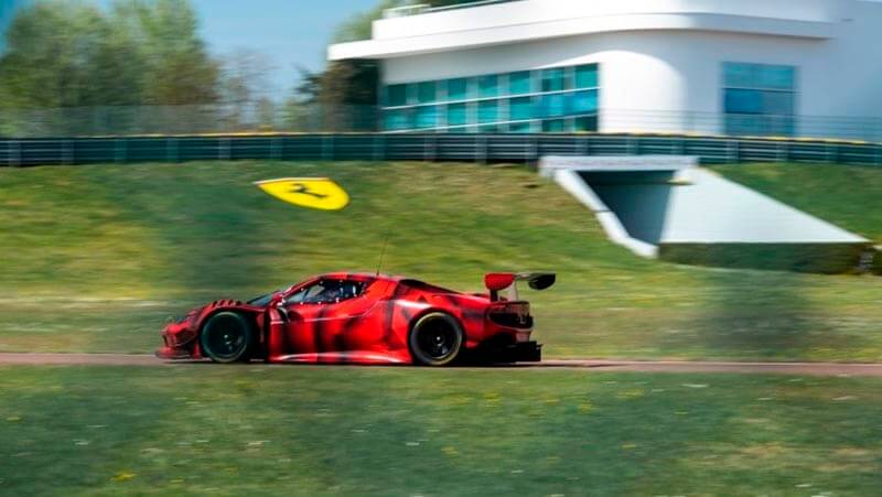 «Ferrari» провела тесты новой машины «Ferrari 296 GT3» во Фьорано