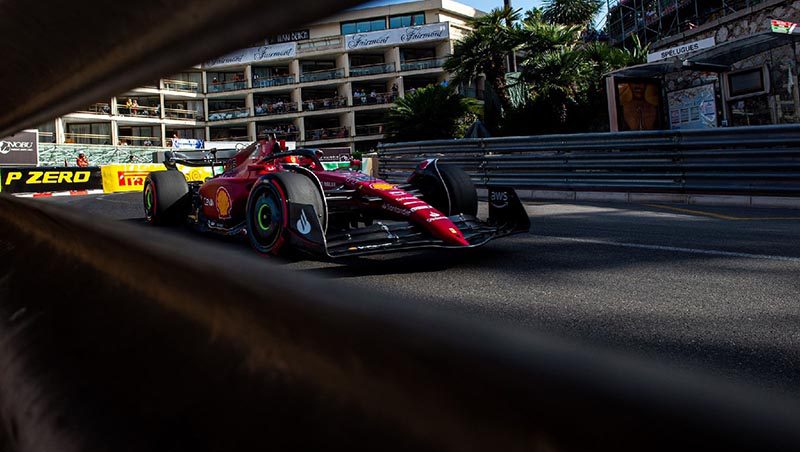 Леклер завоевал поул на домашнем Гран-при Монако
