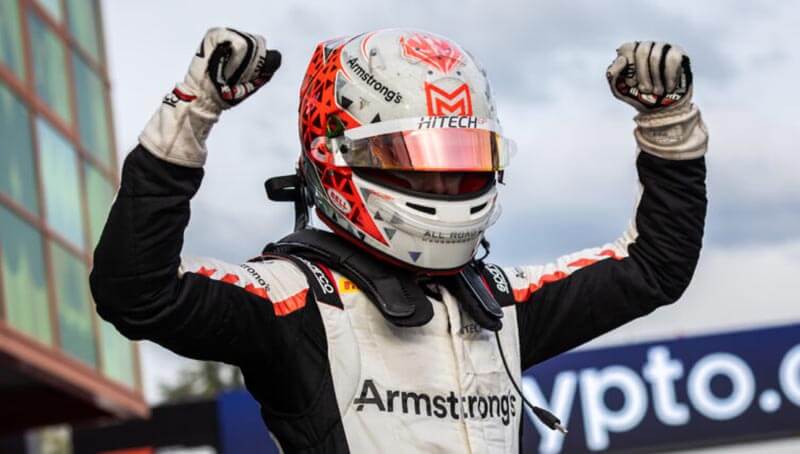 Армстронг выиграл спринтерскую гонку Формулы-2 в Австрии