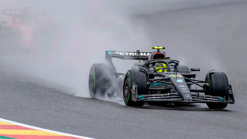 Хэмилтон: «Максу удался невероятный круг, но я очень доволен сегодняшним результатом»