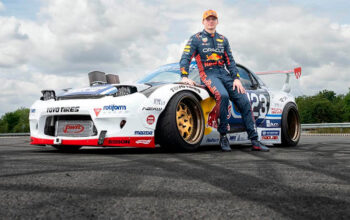Ферстаппен освоил технику дрифта за рулем «Mazda RX-7»