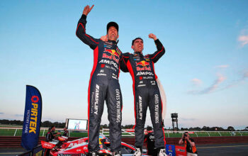 Фини и Уинкап одержали победу на этапе Sandown 500 в Supercars