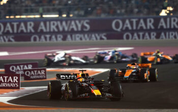 Ферстаппен выиграл в Катаре, двойной подиум для «McLaren»