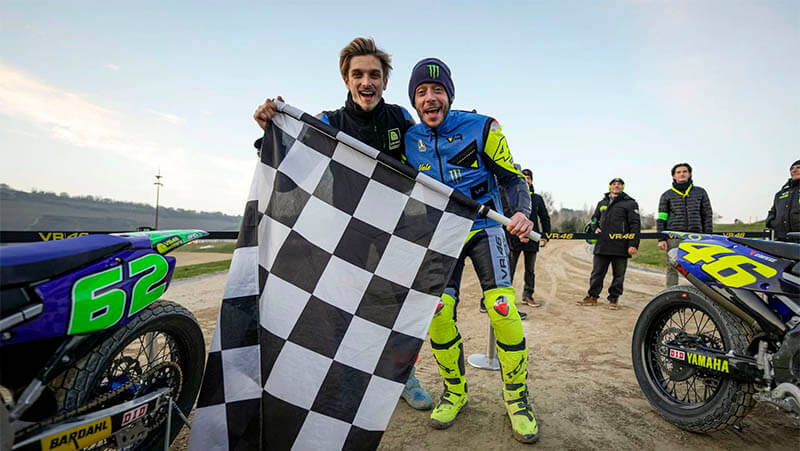 Росси и Марини выиграли 100-километровую гонку чемпионов MotoRanch