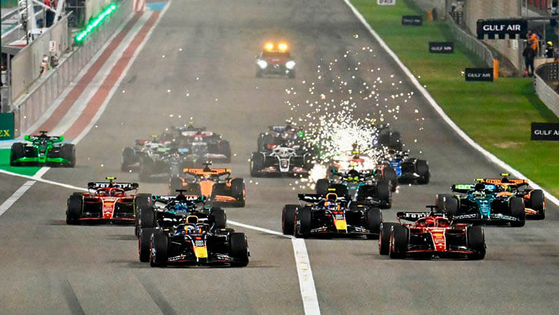 Все машины впервые в истории финишировали в двух гонках Формулы-1 подряд