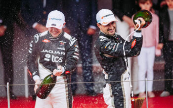 «Мы обсуждали такую ситуацию»: Эванс и Кэссиди объяснили умную стратегию для победы «Jaguar» в Монако