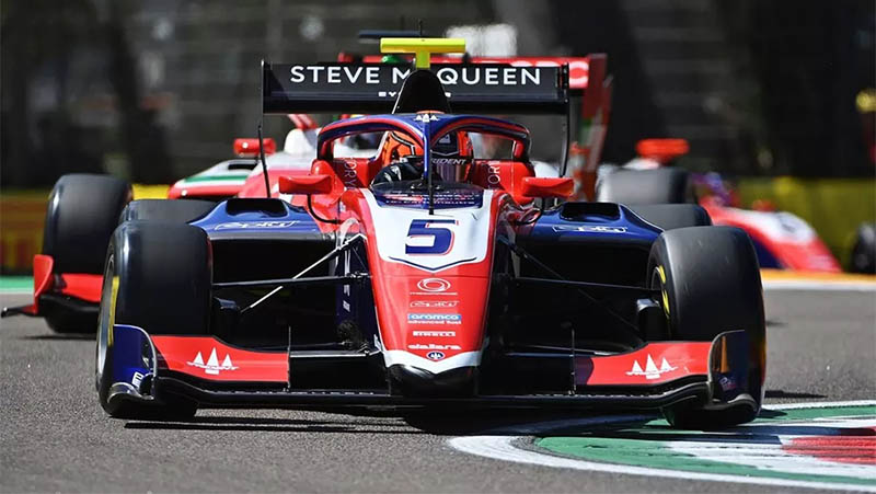 Новичок Мегетуниф одержал первую победу в Формуле-3 во второй гонке в Имоле