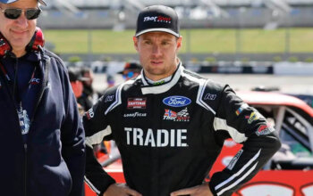 Уотерс дебютирует в Кубке NASCAR в Сономе с «RFK Racing»