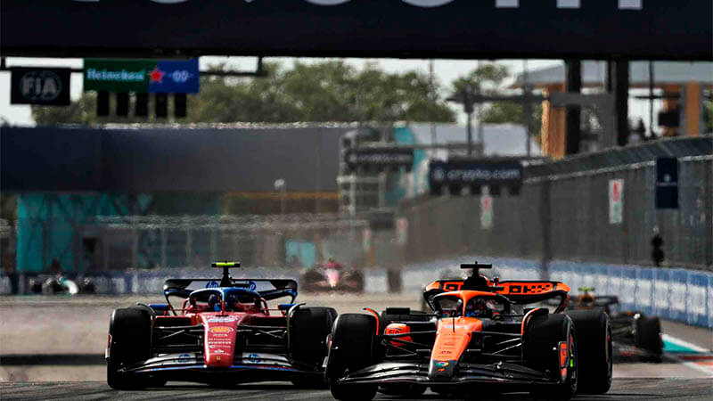 sainz piastri ferrari mclaren crash f1 miami gp