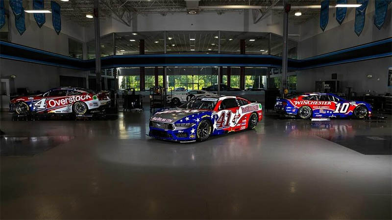 «Stewart-Haas Racing» прекратит выступать в NASCAR после 2024 года