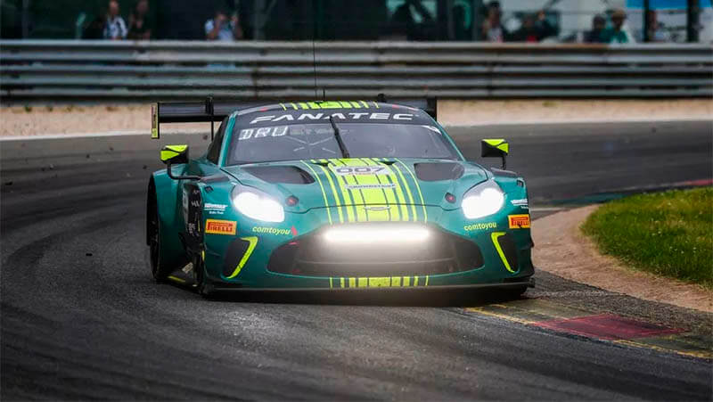 В DTM могут появиться две машины от «Aston Martin»