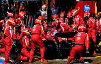 «Ferrari» снова провалилась в Сильверстоуне: пятое место для Сайнса, кошмар Леклера