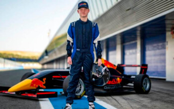 «Red Bull» добавил двух новых перспективных пилотов в свою молодежную академию