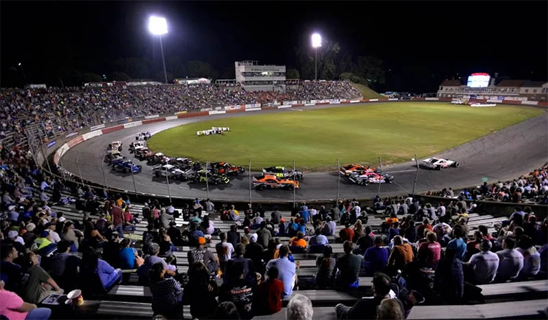 Гонка NASCAR Clash пройдет на стадионе Bowman Gray в 2025 году