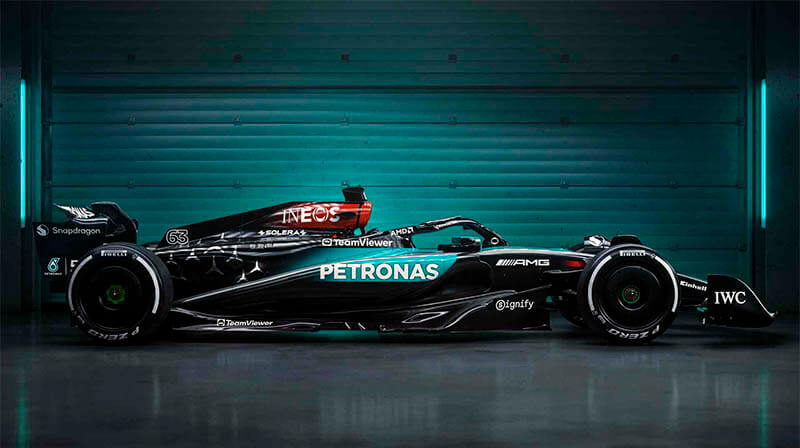 f1 mercedes livery singapoure petronas2