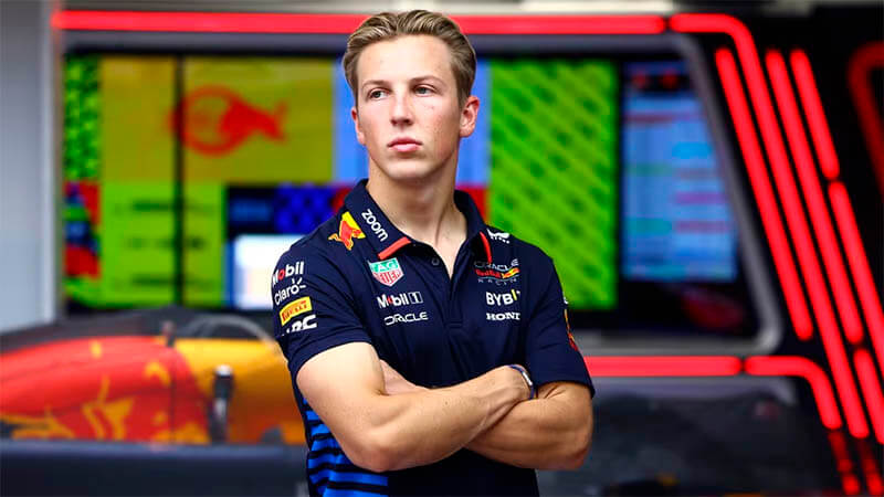 «Red Bull» назначила бывшего члена команды Переса гоночным инженером Лоусона в Формуле-1