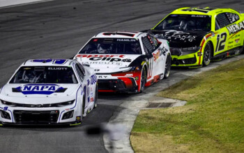 elliott hendrick motorsports clash bowman gray race nascar