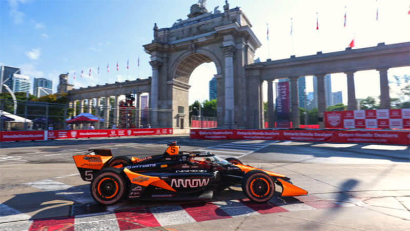 О`Уорд выиграл гонку IndyCar в Торонто, сократив отставание от Палоу в чемпионате