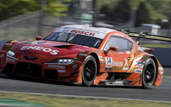 Фукузуми и «Toyota» одержали победу во второй гонке Super GT в Фудзи