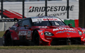 «Nissan» прервал победную серию «Toyota» в Super GT на Сузуке
