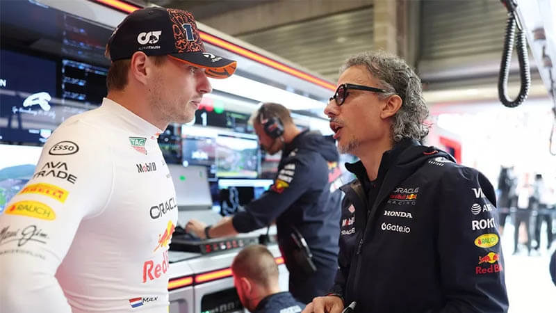 Мекис: «Red Bull» не спешит выбирать напарника Ферстаппена на 2026 год