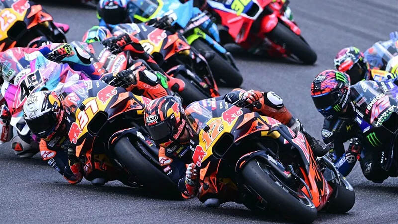Виньялес и Чантра вернутся в MotoGP на Гран-при Каталонии