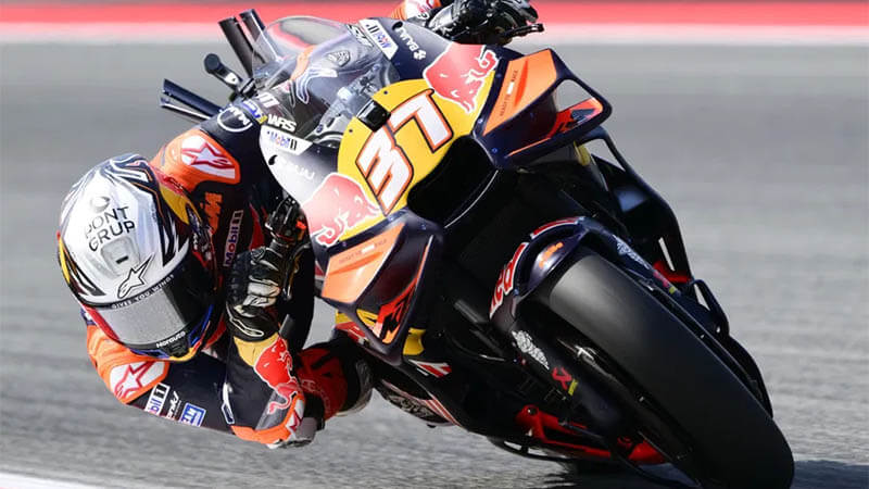 Акоста возглавил первую тренировку MotoGP в Барселоне